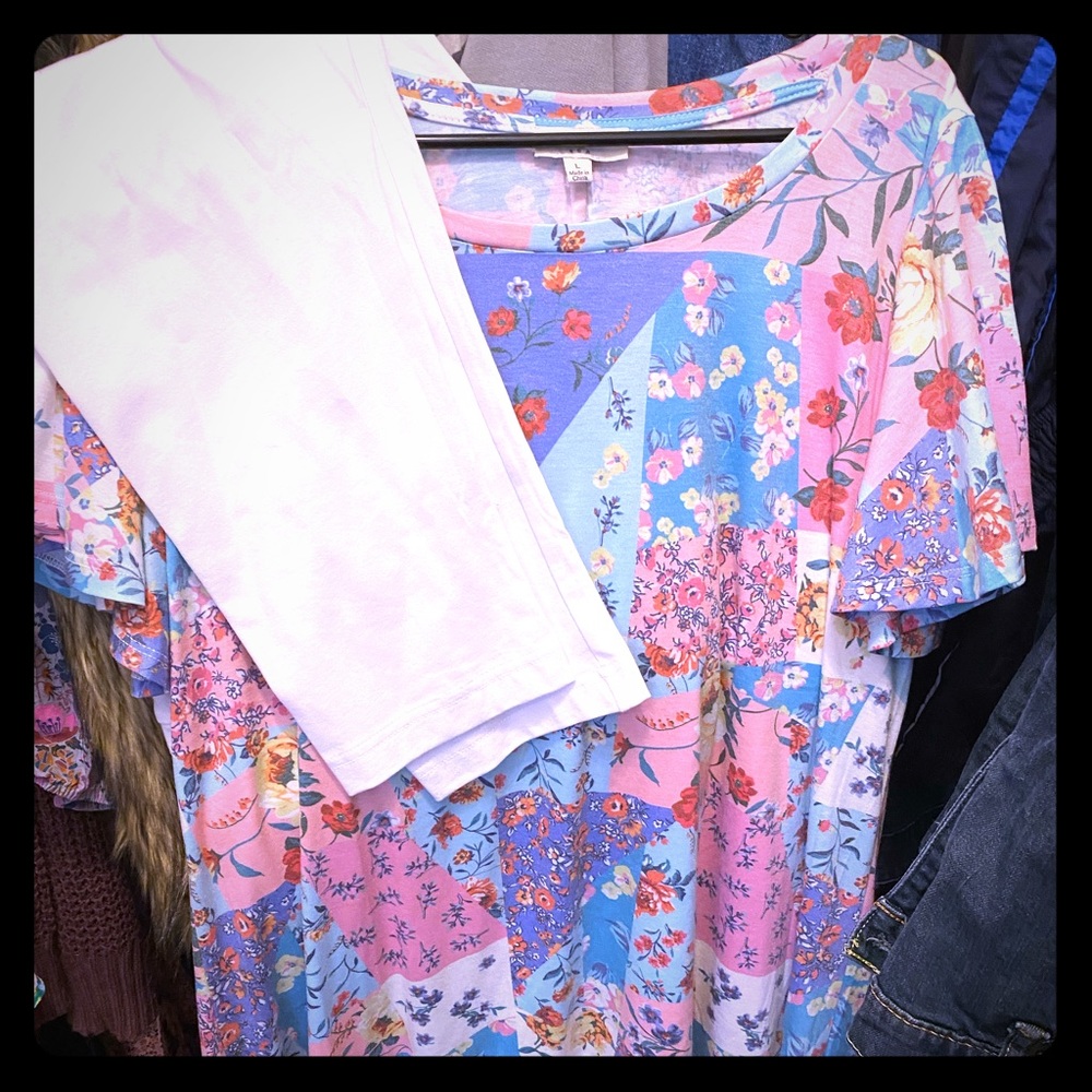 New Umgee top/dress and white NWT leggings
